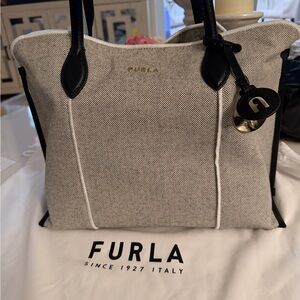 Furla Elegant Black and Gray Tote